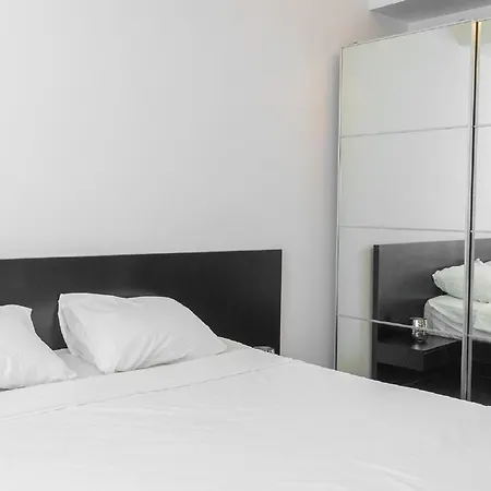 Parlament Fancy 公寓 *