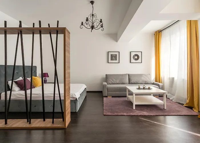 Parlament Fancy Апартаменти